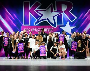 Riverside, CA - Fox Performing Arts Center - 5/30/2025